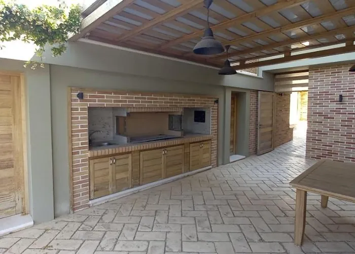 Aphrodite Villa Loutraki (Corinthia)