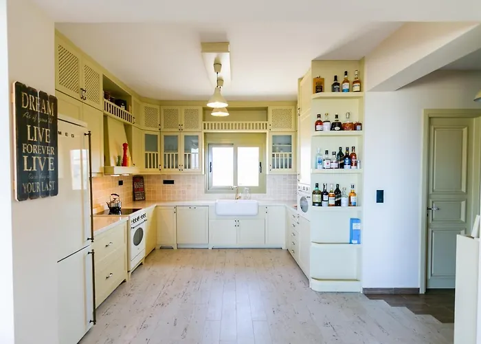 Villa Aphrodite Loutraki (Corinthia)